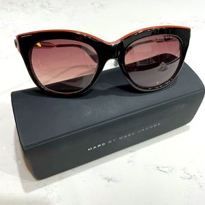 Marc by Marc Jacob sunglasses with a case